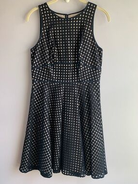LOFT Dress Black Nude Geometric Sleeveless Round Neck Work Office Monotone EUC 0